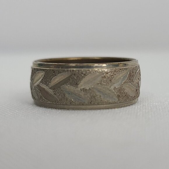 Vintage japan silver tone etched ring size 8 - Picture 4 of 6